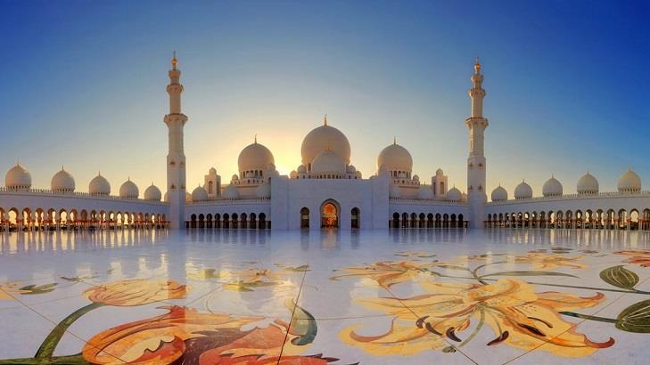 Abu-Dhabi-Classic-City-Tour-desktop-ActivityDetails-1-1-637492411296247529 (1).jpg